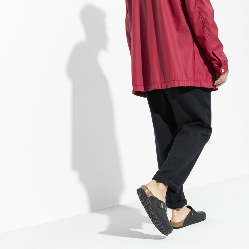 Boston Soft Footbed Clog - Oiled Leather Black