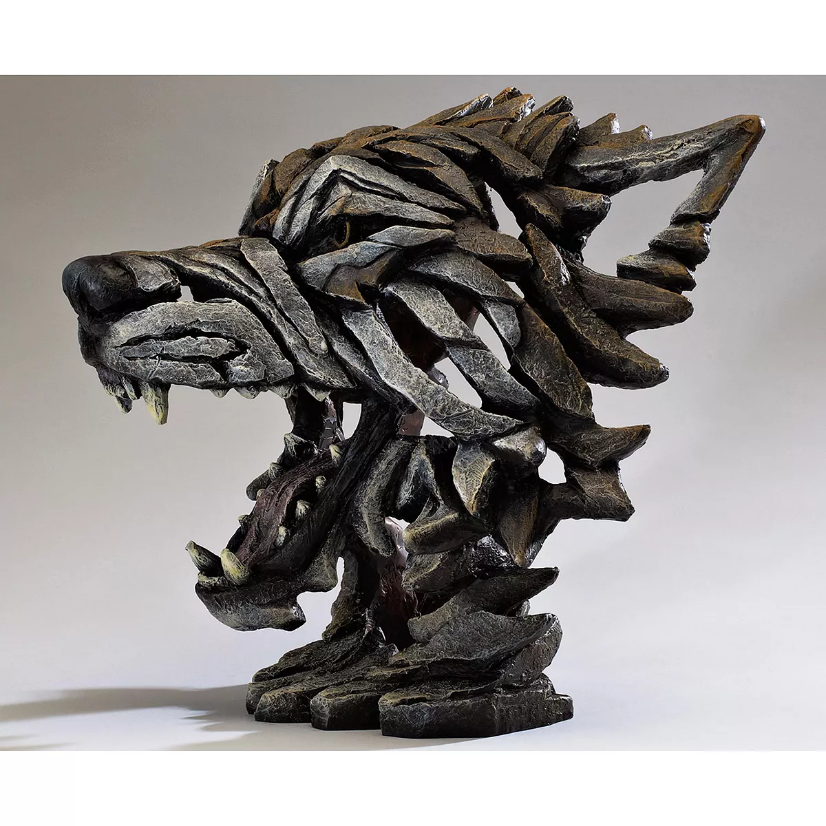 Wolf Edge Sculpture