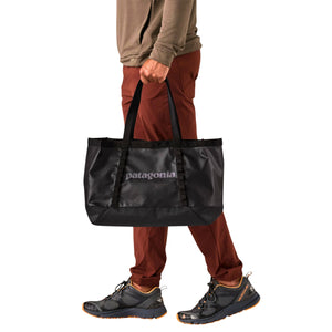 Black Hole Tote 25L - F26