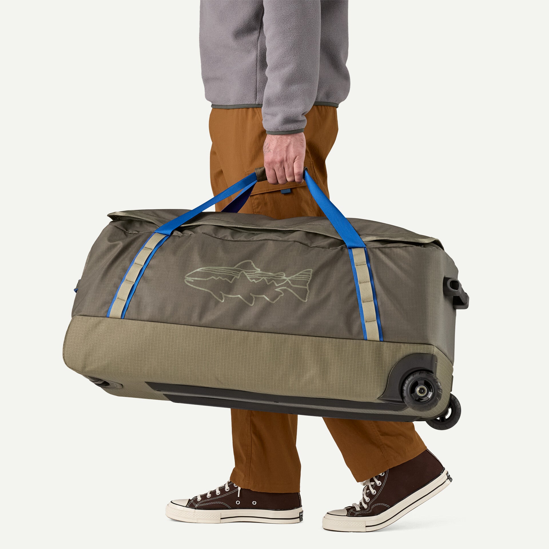 patagonia 100l duffel Black Hole Wheeled 100 Liter Smolder Blue Disney Princess Fishing Shakespeare subseries:Savage Gear 3D The padded shoulder straps Color:Tan / Gold