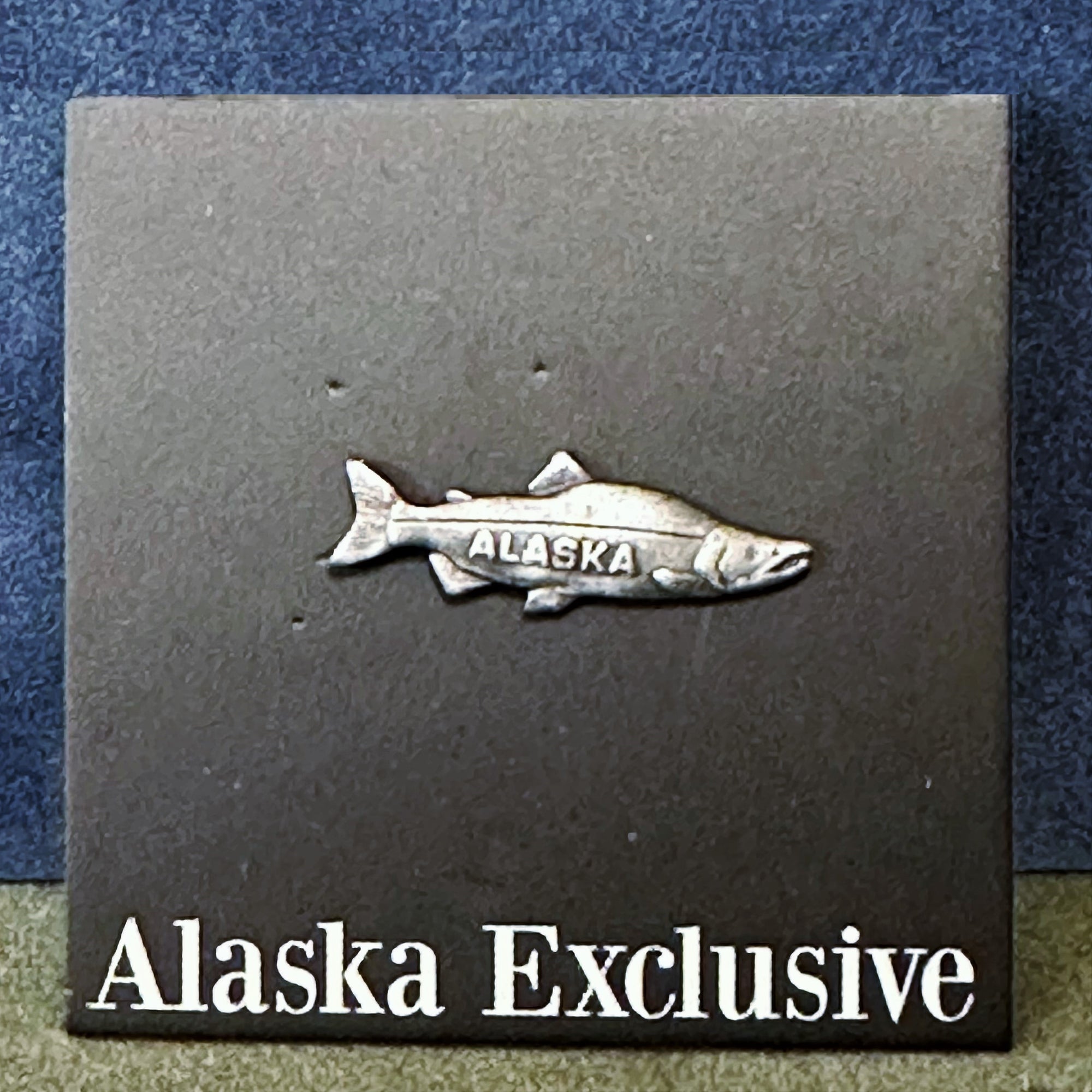 Salmon Lapel Pen