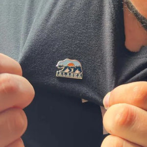 Alaska Grizzly Bear Pin