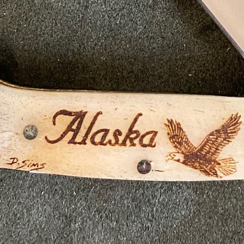 Alaska Scrimshaw 3.25 inch Knife