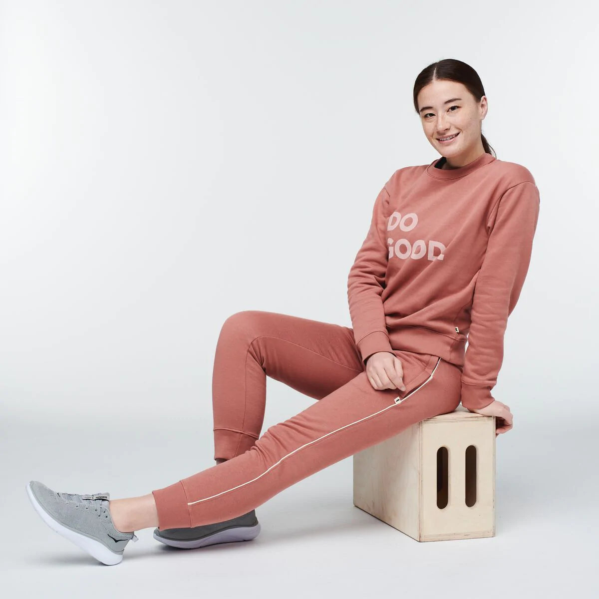 Do Good Crew Womens Sweatshirt - Earthen
